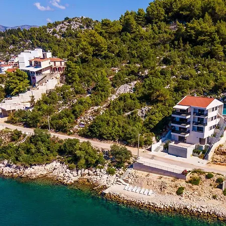 Stunning In With Wifi Blace