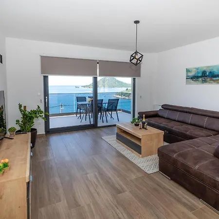 Stunning In With Wifi Blace