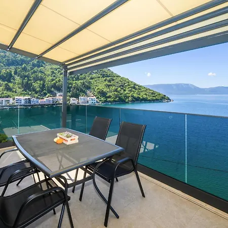 Stunning In With Wifi * Blace